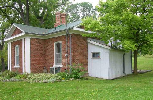 Oblique View, rear – 2004