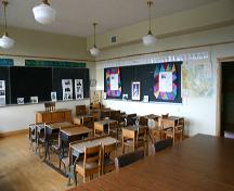 Interior view of a heritage classroom in the Gimli Public School, Gimli, 2005; Historic Resources Branch, Manitoba Culture, Heritage, Tourism and Sport, 2005