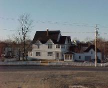 Photo of the house taken in 1995; Frank Campbell