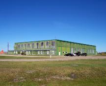Context view of Hanger #1 - CATP Museum, Brandon, 2005.; Historic Resources Branch, Manitoba Culture, Heritage, Tourism and Sport, 2005