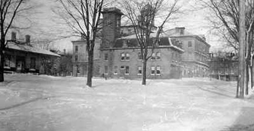 Cobourg's  Second Street Fire Hall – 1913