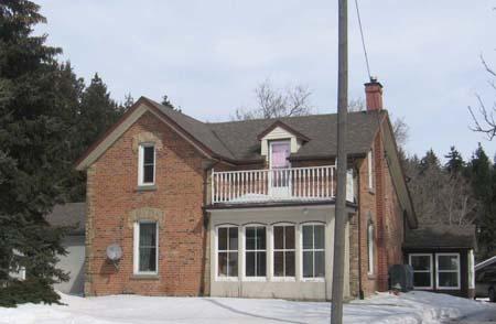 Façade of 7003 Highway 6