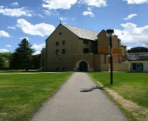 View of the northwest corner of the Citizens' Science Building, Brandon, 2005; Historic Resources Branch, Manitoba Culture, Heritage, Tourism and Sport, 2005