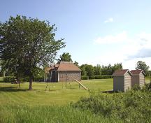 Vue d'ensemble - du nord-est de l'école Tenby, Tenby, 2006; Historic Resources Branch, Manitoba Culture, Heritage, Tourism and Sport, 2006