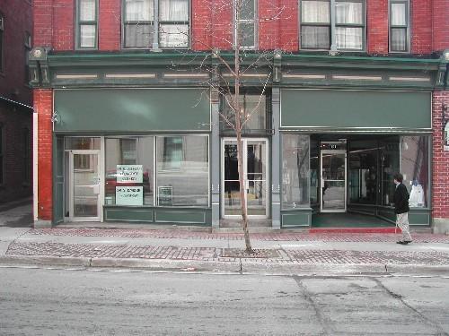 Washington's Restaurant - Storefront 