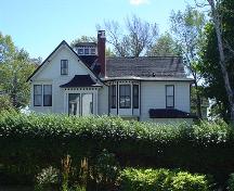 North west facade, Mizpah Cottage, Lunenburg, NS, 2004.; Heritage Division, Nova Scotia Department of Tourism, Culture and Heritage, 2004