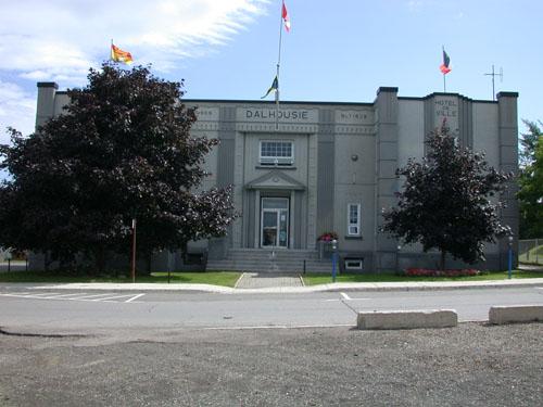 Façade avant de l'édifice