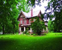 Front and side of the Lalor Estate; Haldimand County 2007