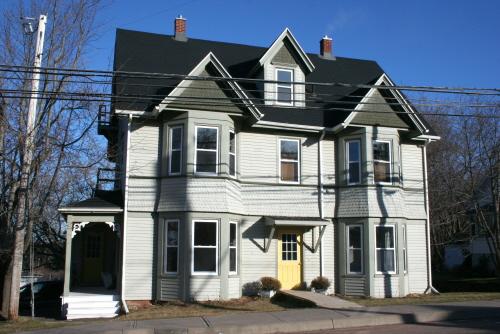 Showing front elevation