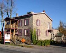 Maison Léon-Dion; Ministère de la Culture, des Communications et de la Condition féminine, Jean-François Rodrigue, 2004