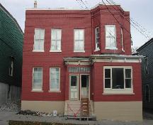 This photograph shows the contextual view of the building, 2005; City of Saint John
