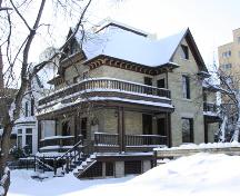Primary elevations, from the northeast, of the J.W. Harris House, Winnipeg, 2007; Historic Resources Branch, Manitoba Culture, Heritage, Tourism and Sport, 2007
