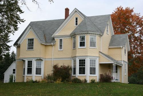 Showing south elevation