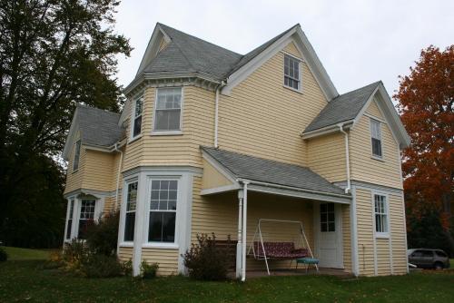 Showing east elevation