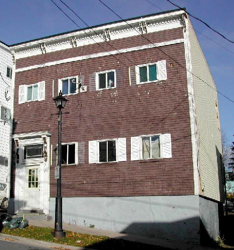 Waterbury and Jenkins Residence - Contextual view