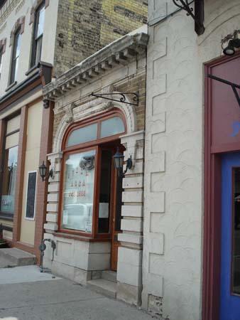 Streetscape, Hamilton Bank Building, 2007