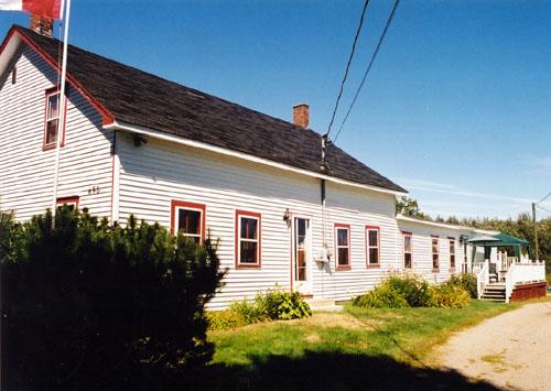 Mount Hope Farm, exterior corner view