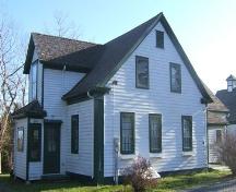 Northwest elevation, Davison-Kennedy House, Wallace Bay, NS, 2009.; Heritage Division, NS Dept of Tourism, Culture and Heritage, 2009