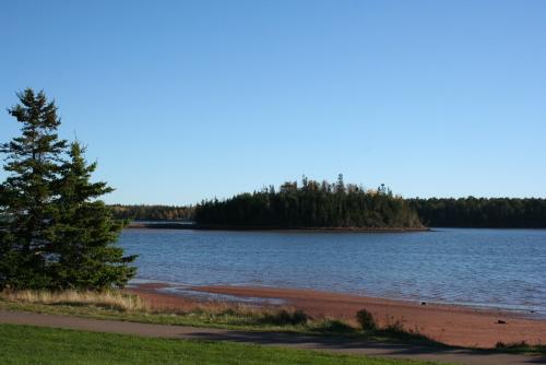 Showing Brudenell Island in Brudenell River