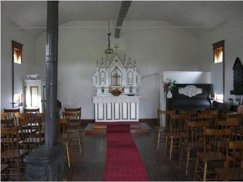St. Paul's Lutheran Church, interior