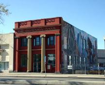 Contextual view, from the northeast, of the Dominion Bank Building, Winnipeg, 2007; Historic Resources Branch, Manitoba Culture, Heritage, Tourism and Sport, 2007