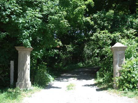 Entrance Gates, Park Farm, 2007