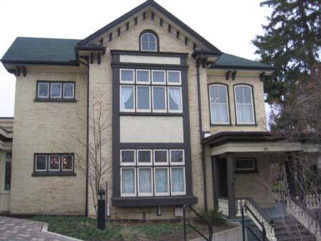 Façade of Kuntz-Labatt's House