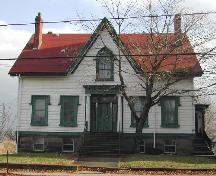 This photograph provides a contextual view of the building on Douglas Avenue, 2005; City of Saint John