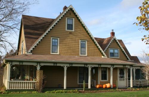 Showing east elevation