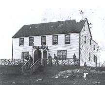 Historic photo showing front and right side of Bleak House, Fogo, NL. Date unknown.; Town of Fogo, 2008