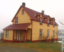 View of front and side facades of Loveridge House in Twillingate, NL.; HFNL 2005