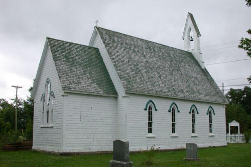 Vue en angle du côté nord de l'édifice