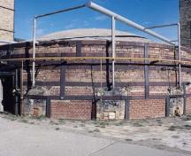 Detailed view of the Claybank Brick Plant National Historic Site of Canada, showing kilns, 1995.; Agence Parcs Canada / Parks Canada Agency, HRS 1035, 1995.