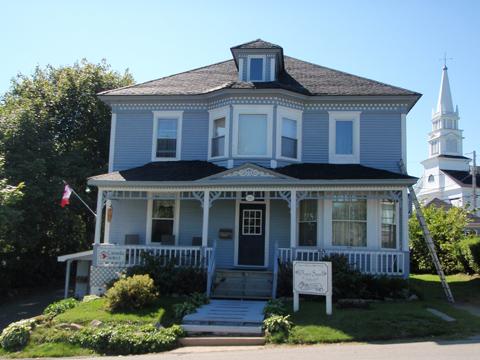 Dr. DeOlloqui Residence - Front elevation
