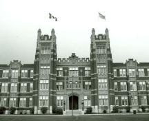 General view of the frontispiece of Heritage Hall, 1986.; Parks Canada Agency / Agence Parcs Canada, Dana Johnson, 1986.