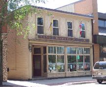514-516 Queen Street - east side of Morrison Building showing narrow alley to side of structure; City of Fredericton