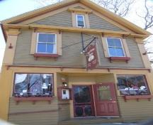Front elevation, Charlotte Lane Café, Shelburne, Nova Scotia, 2007.
; Heritage Division, NS Dept of Tourism, Culture and Heritage, 2007
