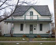 Façade principale - du sud de la maison Kittson, Winnipeg, 2007; Historic Resources Branch, Manitoba Culture, Heritage, Tourism and Sport, 2007
