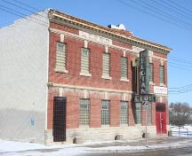 Façade principale - du sud-ouest du club Belge, Winnipeg, 2006; Historic Resources Branch, Manitoba Culture, Heritage, Tourism and Sport, 2006