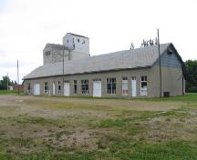 General view of Doukhobors at Veregin, showing the drive shed built between 1910 and 1912, 2004.; Parks Canada Agency / Agence Parcs Canada, Judith Dufresne, 2004.