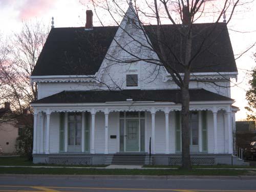 92 Waterloo Row - Front view