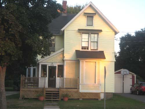 226 Odell Avenue, front façade