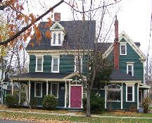 806 George Street, showing the one-storey library addition; City of Fredericton