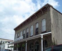 Of note is the eight-bay façade, prominent cornice and first storey verandah.; Martina Braustein, 2007.