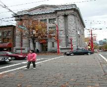 Exterior view of the Bank of Commerce; City of Vancouver, 2004