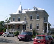 Presbytère de Saint-Henri; Ministère de la Culture, des Communications et de la Condition féminine, Marie-Claude Côté, 2003
