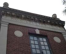 Featured is the inscription “P.U.C. SUB-STATION 4”.; Martina Braunstein, 2007.