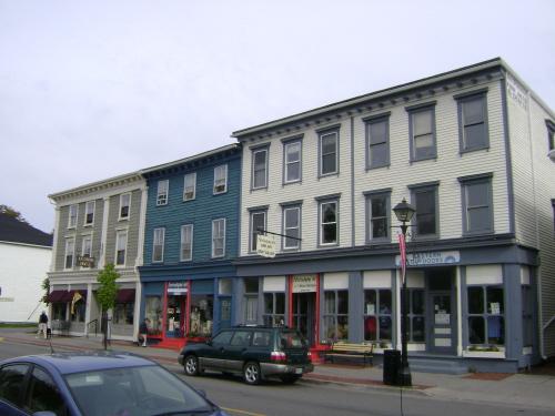 Stickney's Wedgwood Store - Streetscape
