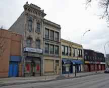 Contextual view, from the northwest, of the Alloway and Champion Bank, Winnipeg, 2007; Historic Resources Branch, Manitoba Culture, Heritage, Tourism and Sport, 2007