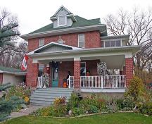 Primary elevation, from the west, of the Grahame House, Teulon, 2007; Historic Resources Branch, Manitoba Culture, Heritage, Tourism and Sport, 2007